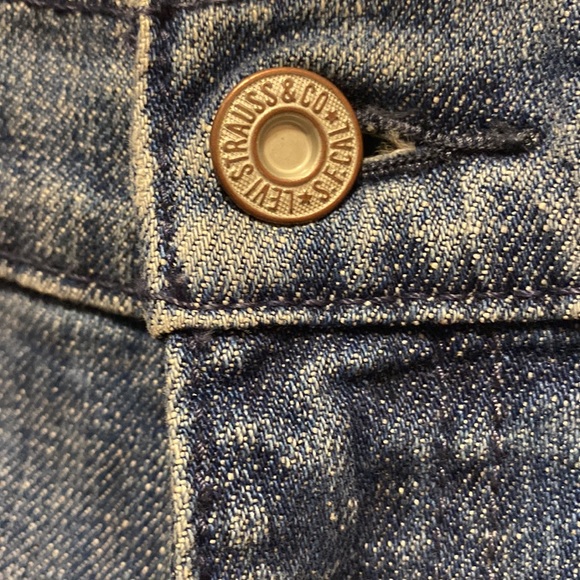 Woman’s Levi Jeans 515 Bootcut-used - Picture 7 of 7